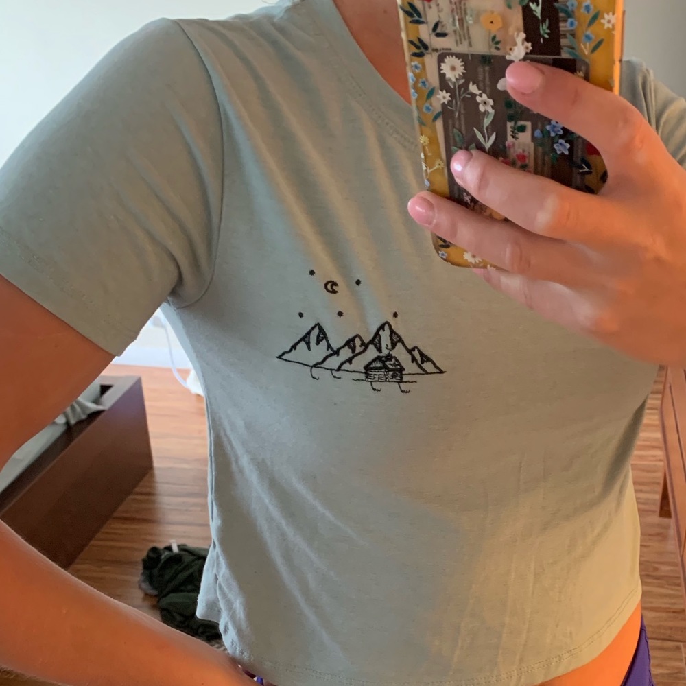 Mountain range crop top